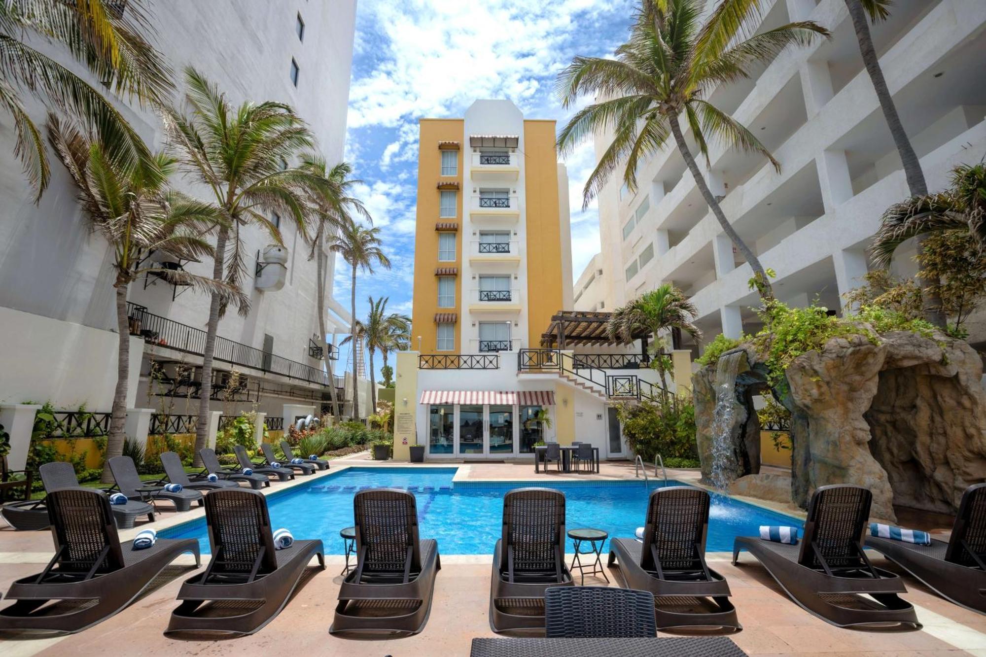 Best Western Hotel Posada Freeman Zona Dorada Mazatlán Εξωτερικό φωτογραφία